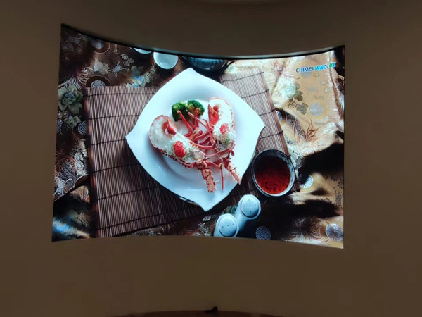 梁园室内P2.5弧形LED屏